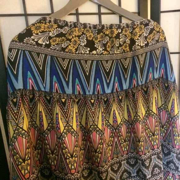 Multicolored maxi skirt- tribal and floral pattern Bisou - Picture 3 of 8